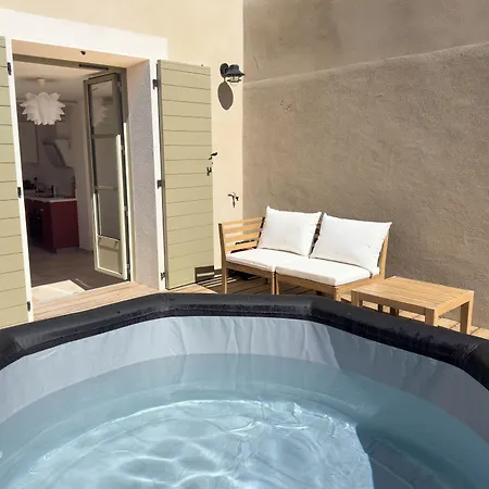 Les Du 13 Apartamento Aigues-Mortes